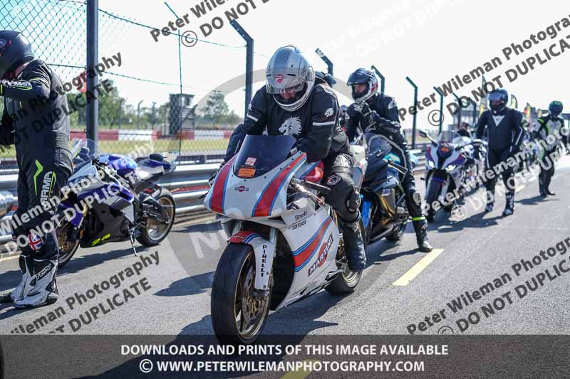 donington no limits trackday;donington park photographs;donington trackday photographs;no limits trackdays;peter wileman photography;trackday digital images;trackday photos